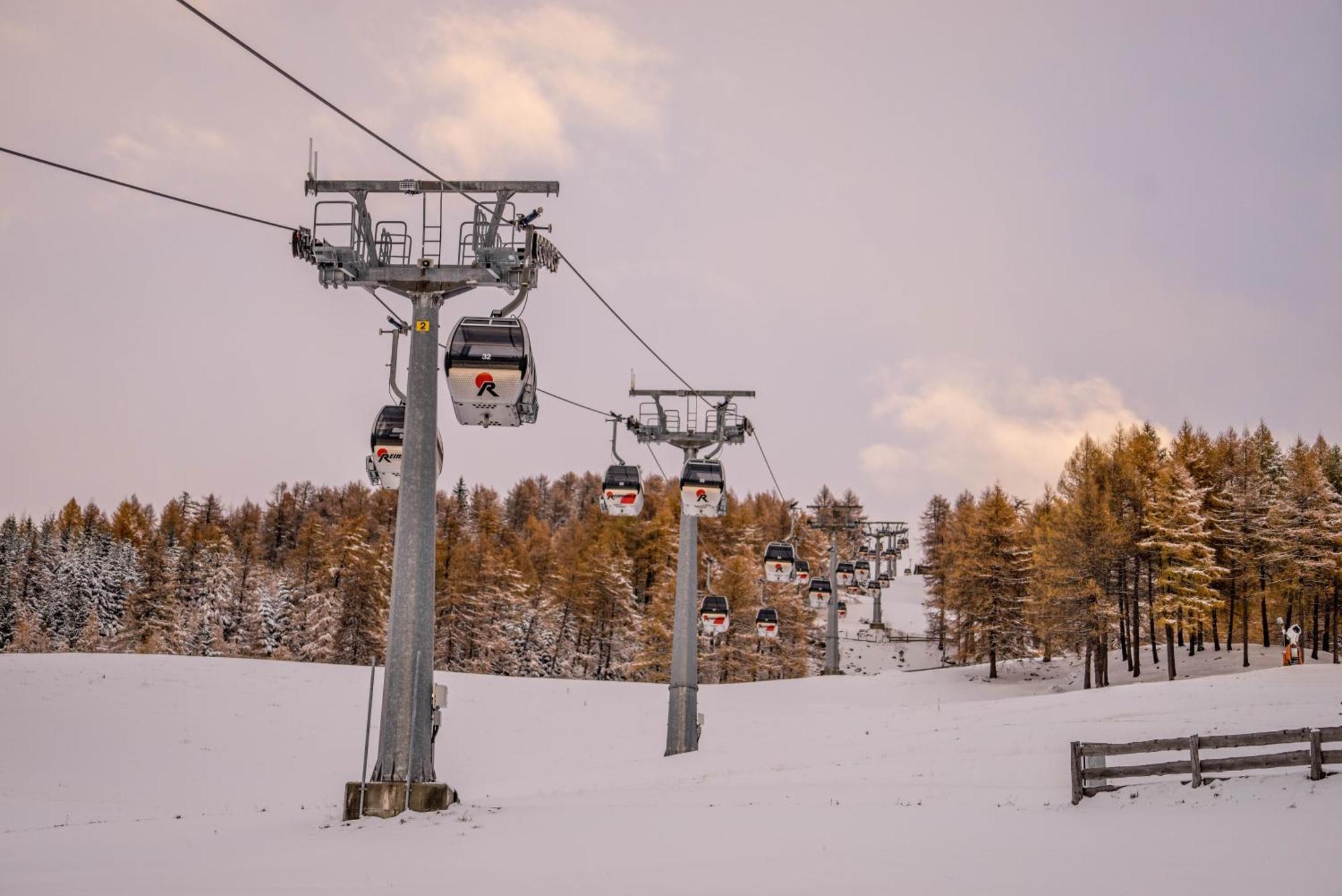 ホテル Panoramic Lotsch Sarentino エクステリア 写真